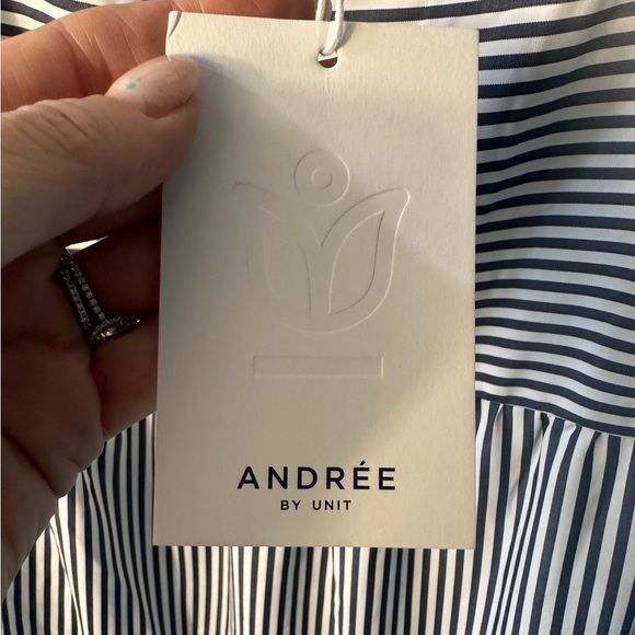 NEW 🎁🌞Andree' by Unit (LA) Navy/White lined dress NWT - Size 8 - New with Tags - Picture 2 of 6